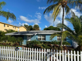 Captain's Hideaway-(15min from PBI/5min to beach)
